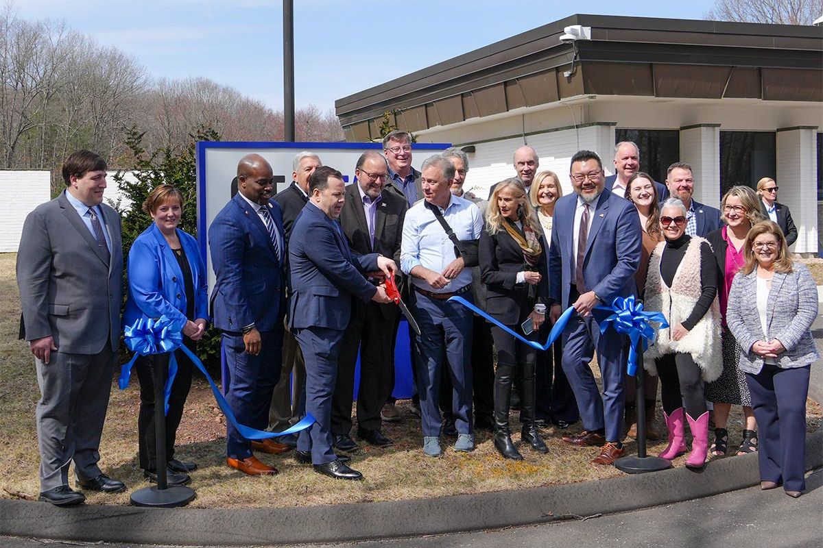 Photo: Leadership and administration from CT State Community College, Connecticut State Colleges & Universities, and the Board of Regents cut the ribbon with Gov. Ned Lamont, the Town of Farmington, and Central Connecticut Chamber of Commerce members.