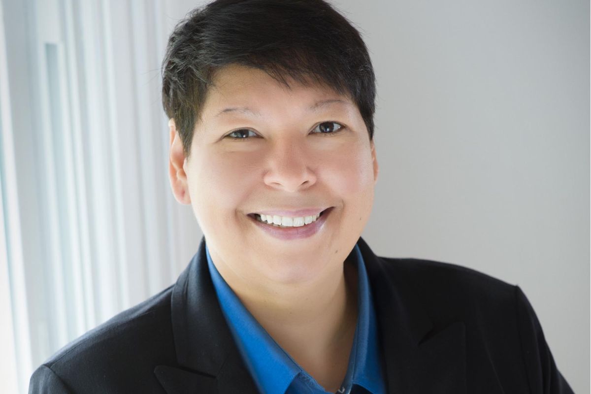 Dr. Christina Royal