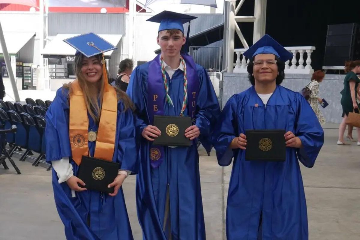 CT State Norwalk graduates celebrate commencement ceremony
